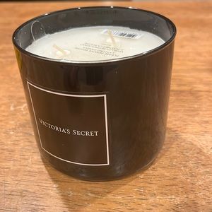 Victoria’s Secret Bombshell candle